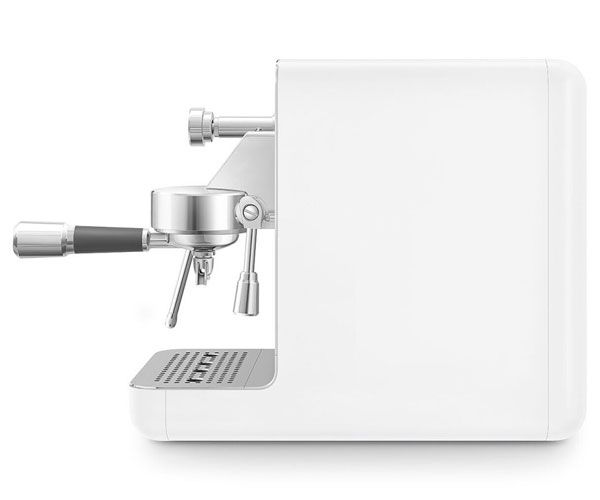 Кофеварка SMEG COLLEZIONE EMC02WHMEU белая особенности